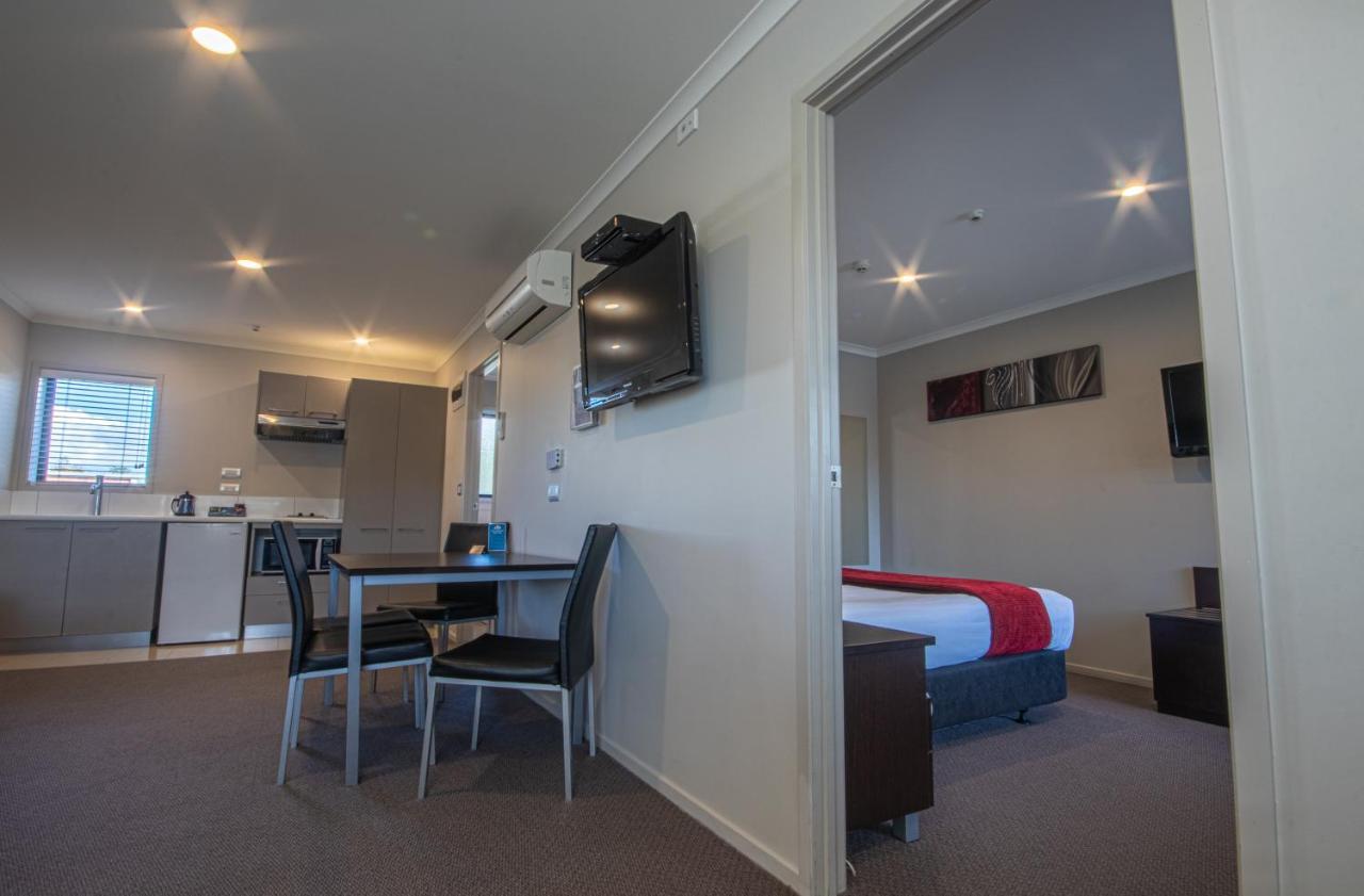 Amity Court Motel Stratford Dış mekan fotoğraf
