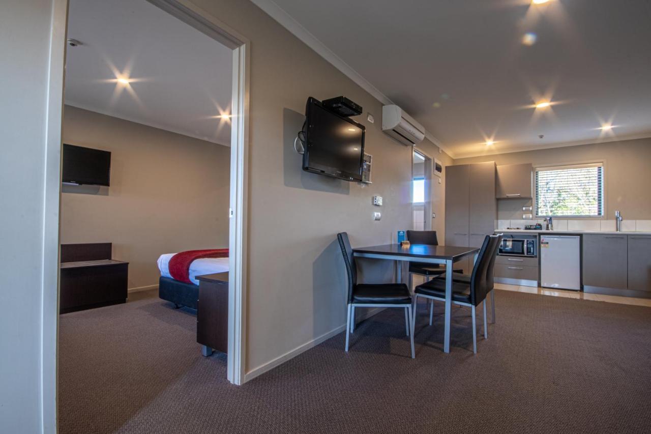 Amity Court Motel Stratford Dış mekan fotoğraf