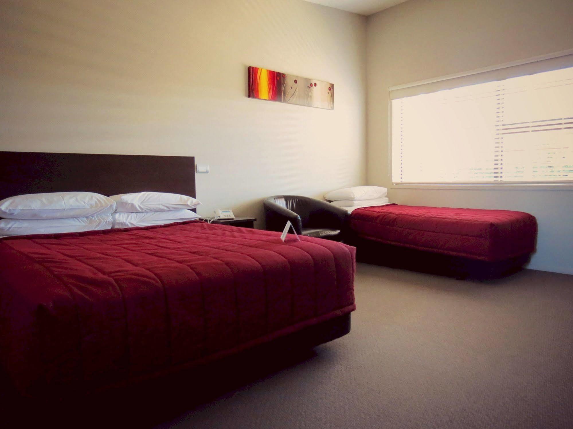 Amity Court Motel Stratford Dış mekan fotoğraf